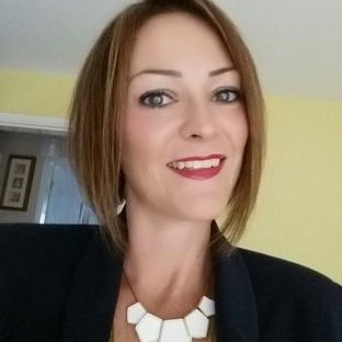 Profile Picture of Clare Mcdougall (@snitchywitch) on Twitter