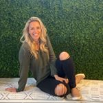 Profile Picture of M E L I S S A alexander (@melissadalexander) on Instagram