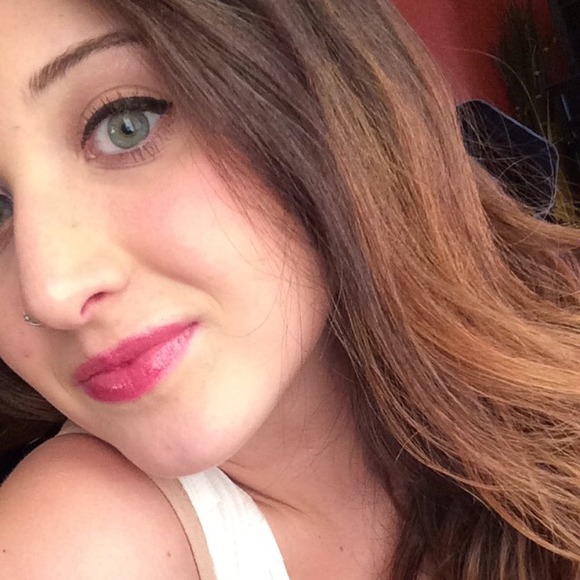 Profile Picture of Lisa Sohn (@lisasohn) on Poshmark