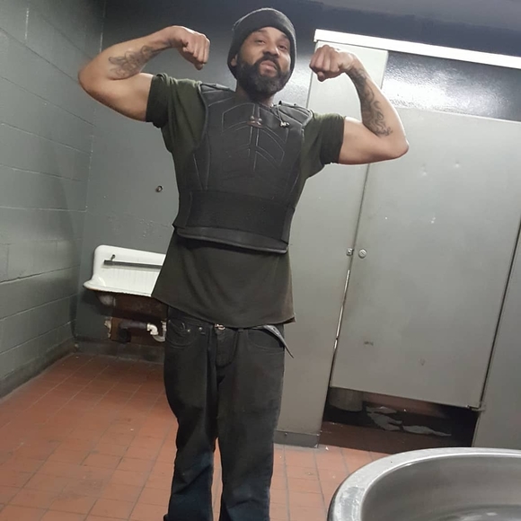 Profile Picture of Mike Battle (@mista7645) on Poshmark