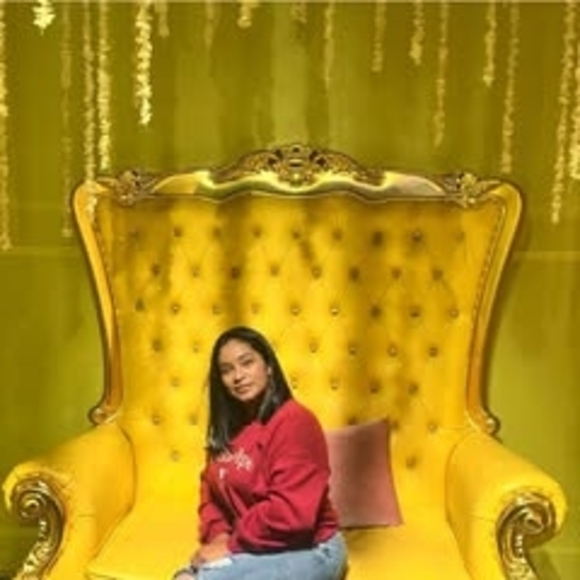 Segura Segura - Poshmark Profile Picture of Segura Segura (@segura_segura) on Poshmark