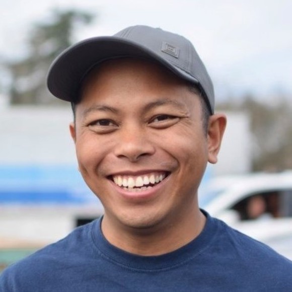 Brandon Asuncion - Poshmark Profile Picture of Brandon Asuncion (@basuncion78) on Poshmark