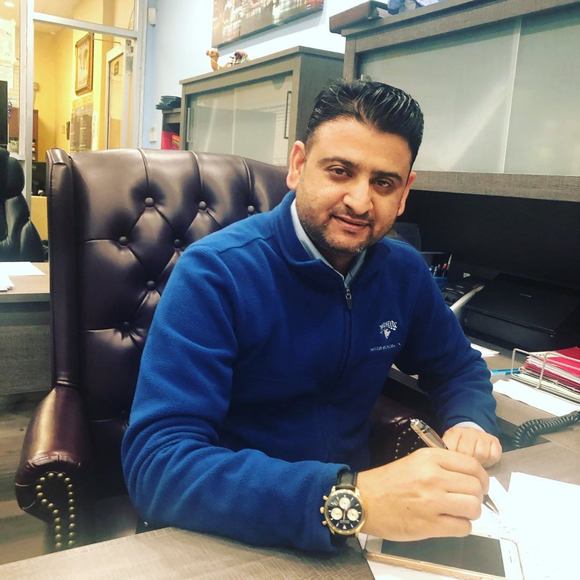 Profile Picture of Ansar Mahmood (@ansar_abl) on Poshmark
