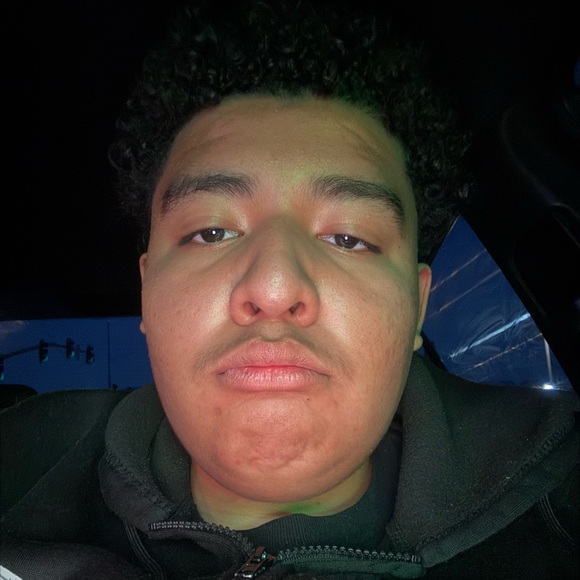 Profile Picture of Merlon Tatum (@merlon_tatum) on Poshmark