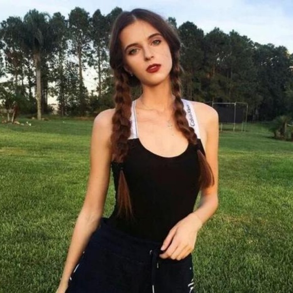 Profile Picture of Rita Weber (@egorshilovq5) on Poshmark