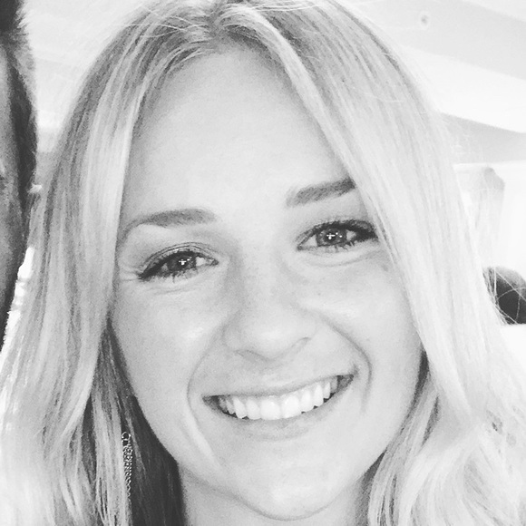 Profile Picture of Brianna Sheehan (@briannasheehan) on Poshmark