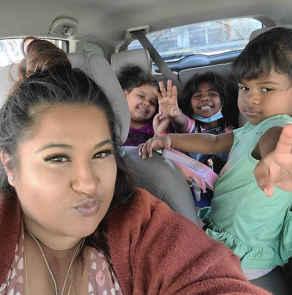 Profile Picture of Emily Pearson (@poppies4u) on Poshmark