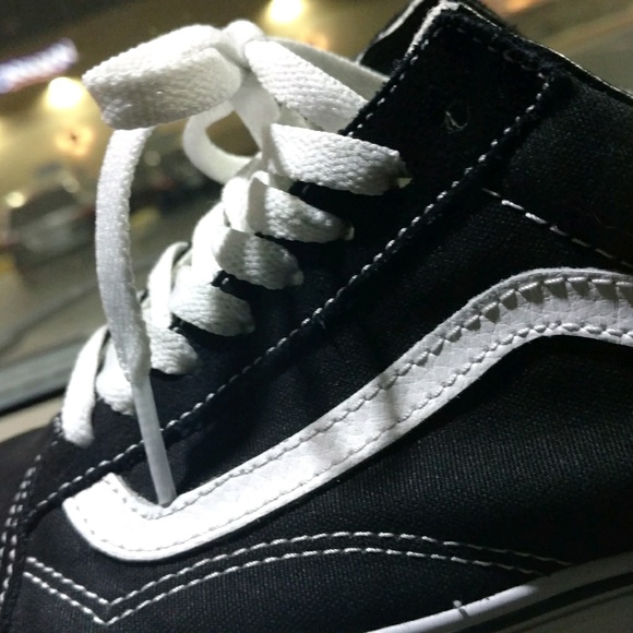 Profile Picture of Aaron Robledo (@aa_ron02) on Poshmark