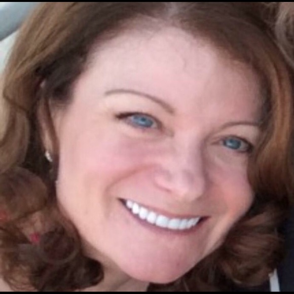 Profile Picture of Pam Bryk (@pamela1059) on Poshmark