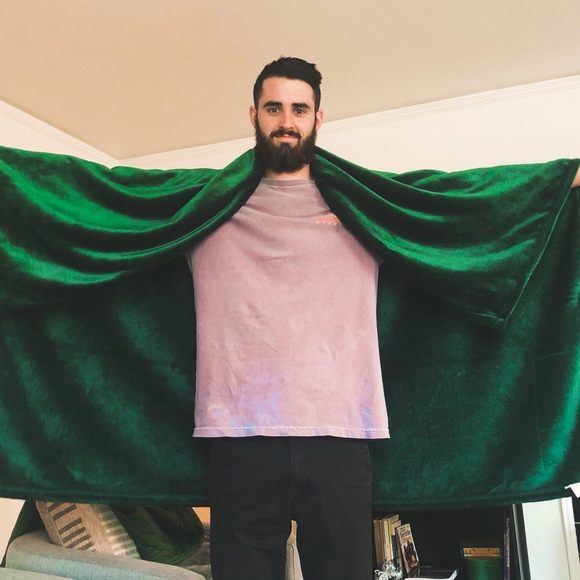 Profile Picture of Drew Mydock (@drewdock) on Poshmark