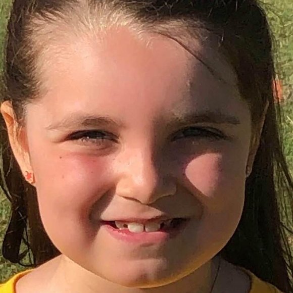 Profile Picture of Debbie Gscheidle halpin (@debbiehalpin) on Poshmark