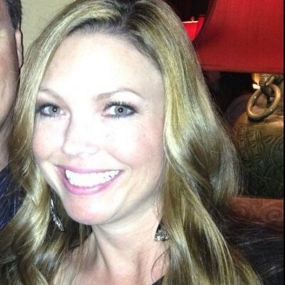 Profile Picture of Michon Davis (@shoniebear) on Twitter