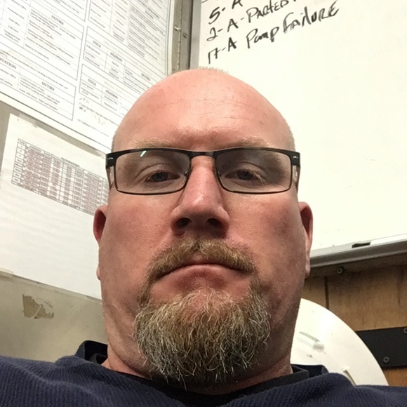 Profile Picture of Jeff Maser (@jmaser712) on Poshmark