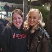 Profile Picture of Chloe Warren (@chloewarrenxox) on Youtube