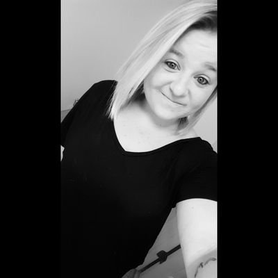 Profile Picture of Amanda (@Amanda_Vandyke) on Twitter