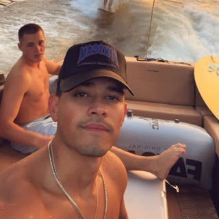 Profile Picture of Chris B 🌐 (@chris_bogart) on Instagram