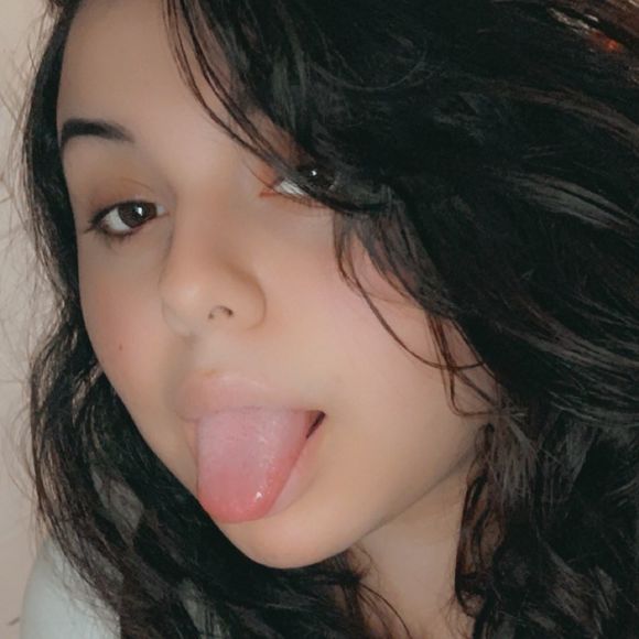 Desiree Ducoing - Poshmark Profile Picture of Desiree Ducoing (@lanena817) on Poshmark