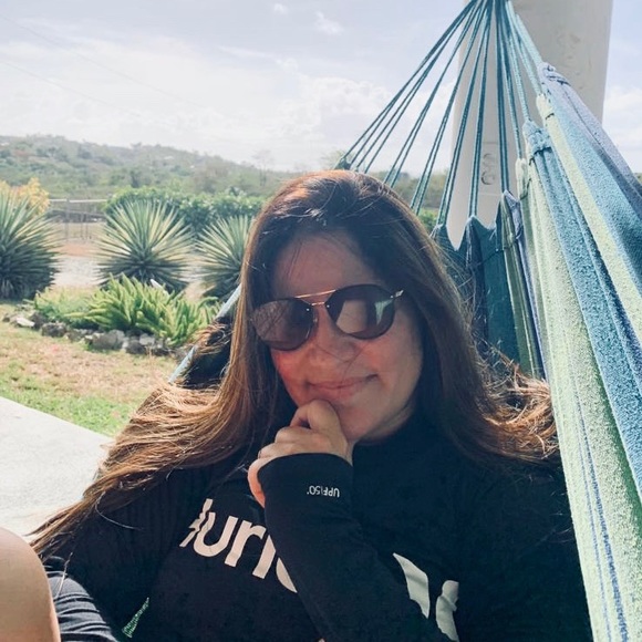Vianei Andujar - Poshmark Profile Picture of Vianei Andujar (@andujavi) on Poshmark
