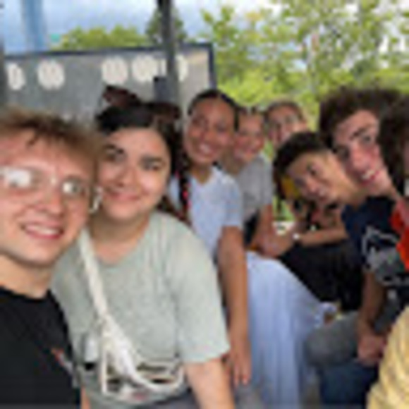 Profile Picture of Alayna Hartzheim (@ahartzheim2468) on Poshmark