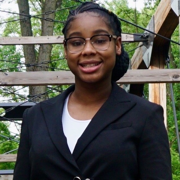 Michale Taylor - Poshmark Profile Picture of Michale Taylor (@michaletaylor3) on Poshmark