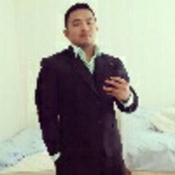 Profile Picture of Joseph Dao (@josephdao) on Poshmark