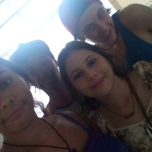 Profile Picture of Harmony Harris Apple (@apple_harmony) on Twitter