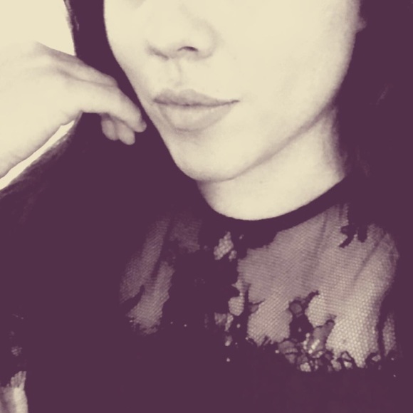 Profile Picture of Grisel Figueroa (@grisfc44) on Poshmark