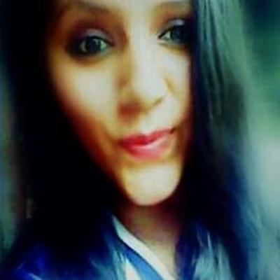 Profile Picture of Verónica Santa Cruz (@Santacruz1613) on Twitter