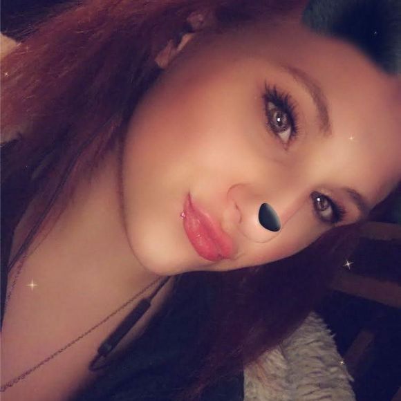 Profile Picture of Shauna Howison (@shaunamarie15) on Poshmark