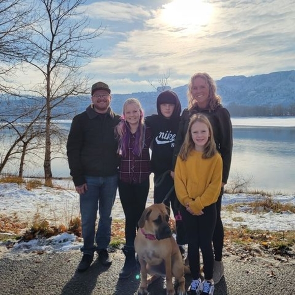 Profile Picture of Tori Barr (@toribarr3) on Poshmark