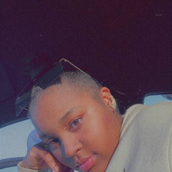 Profile Picture of Naachele Aneesah (@naacheleaneesah) on Poshmark