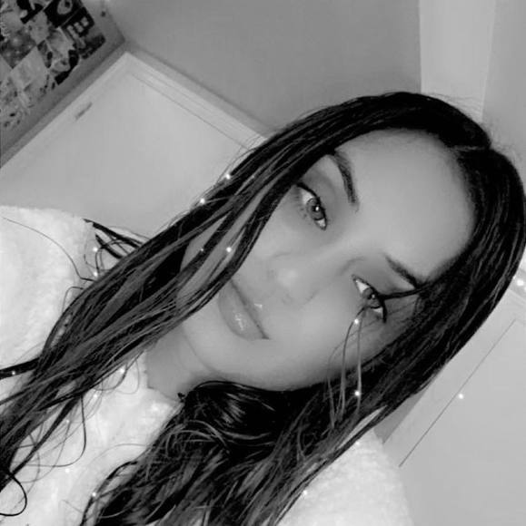 Profile Picture of Sadina Zulali (@ssadiinaa) on Poshmark