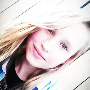 Profile Picture of Nastya Makarenkova (@a7f28c4787d04a5) on Twitter