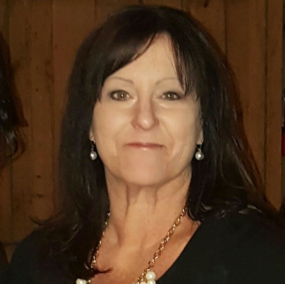 Profile Picture of Mary Demaagd (@mdemag) on Poshmark