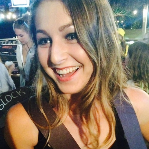 Profile Picture of Amanda Luiso (@mandaluiso) on Poshmark