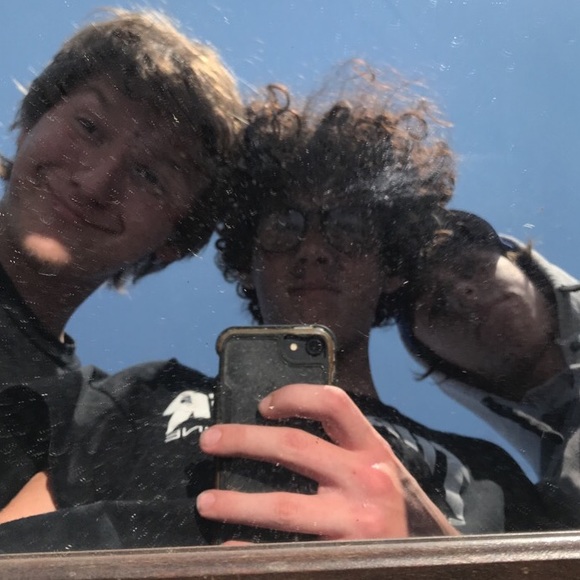 Profile Picture of Erock Drupp (@randeflips) on Poshmark