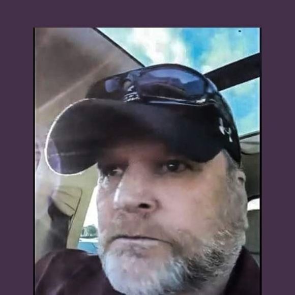 Profile Picture of Joe Framo (@joeframo) on Poshmark