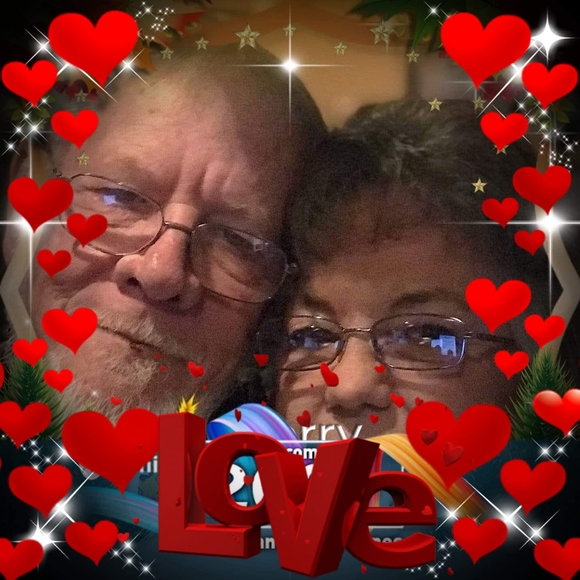 Profile Picture of Tanya Shook (@tanya_shook) on Poshmark