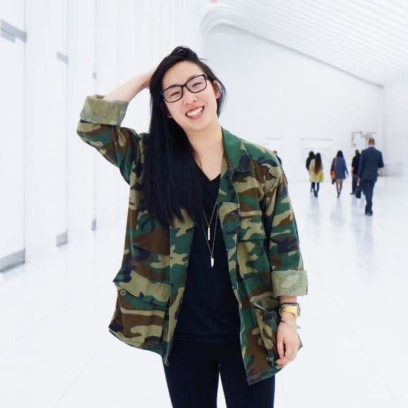 Profile Picture of Channon Chung (@itschungster) on Poshmark