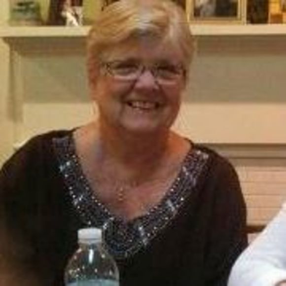 Profile Picture of Sandy Baldwin (@sabaldwin42) on Poshmark