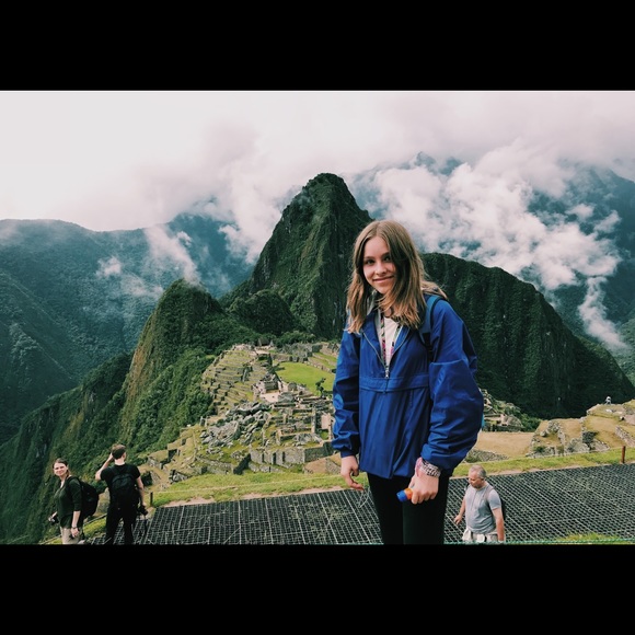 Profile Picture of Elise Torborg (@elisetorborg3) on Poshmark