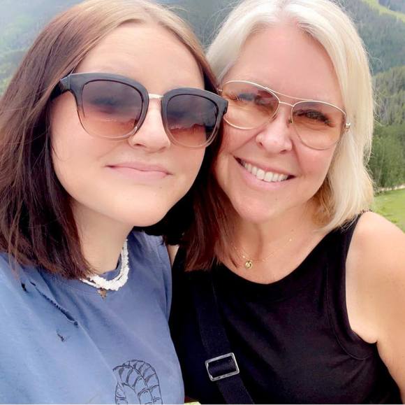 Jodi Ross - Poshmark Profile Picture of Jodi Ross (@jodirossre) on Poshmark