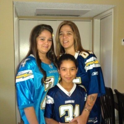 Profile Picture of Jerri (@Jerri_Ellis) on Twitter