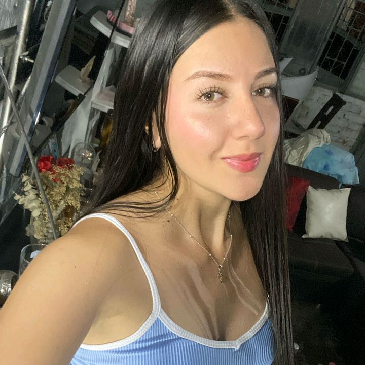 Profile Picture of Daniela Rojas (@danielarojas192) on Tiktok