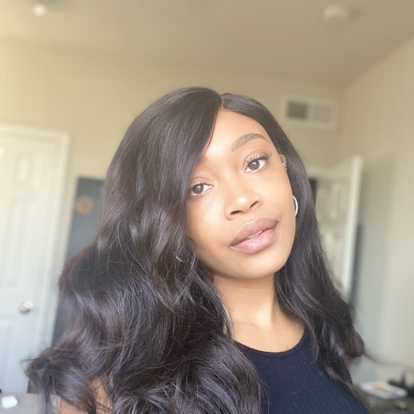 Profile Picture of Breanna Roddy (@breannaroddy21) on Poshmark