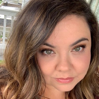 Profile Picture of Gillian Bowling (@gillybean34) on Twitter