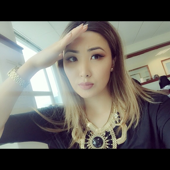 Profile Picture of Aigul Kushbakova (@aigulchik1) on Poshmark