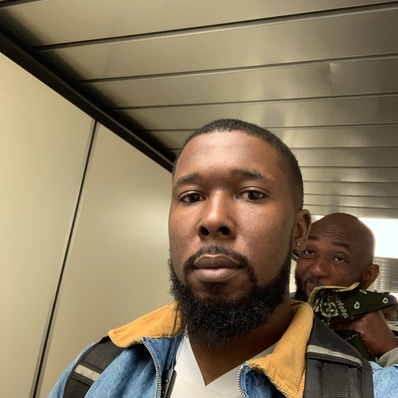 Profile Picture of Travis Porter (@tport1991) on Poshmark