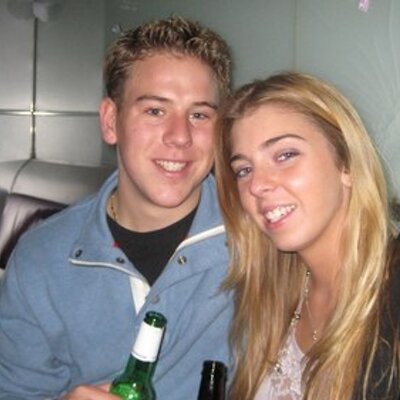 Profile Picture of Chris Genzmann (@sea_genz) on Twitter