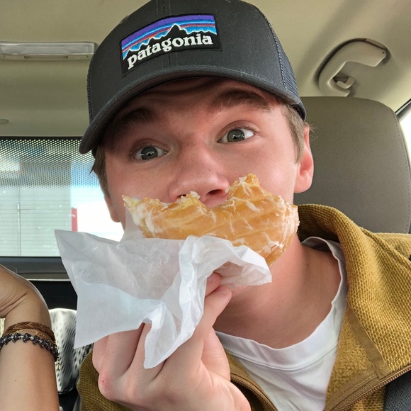 Profile Picture of William Bockhaus (@wbockhaus) on Poshmark